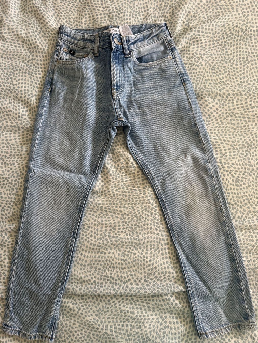 Calvin Klein Pantaloni: Lot de 3 Jeans Calvin Klein, 10 ans – Usato da Chatelaine venduto da lae_7h8n 3