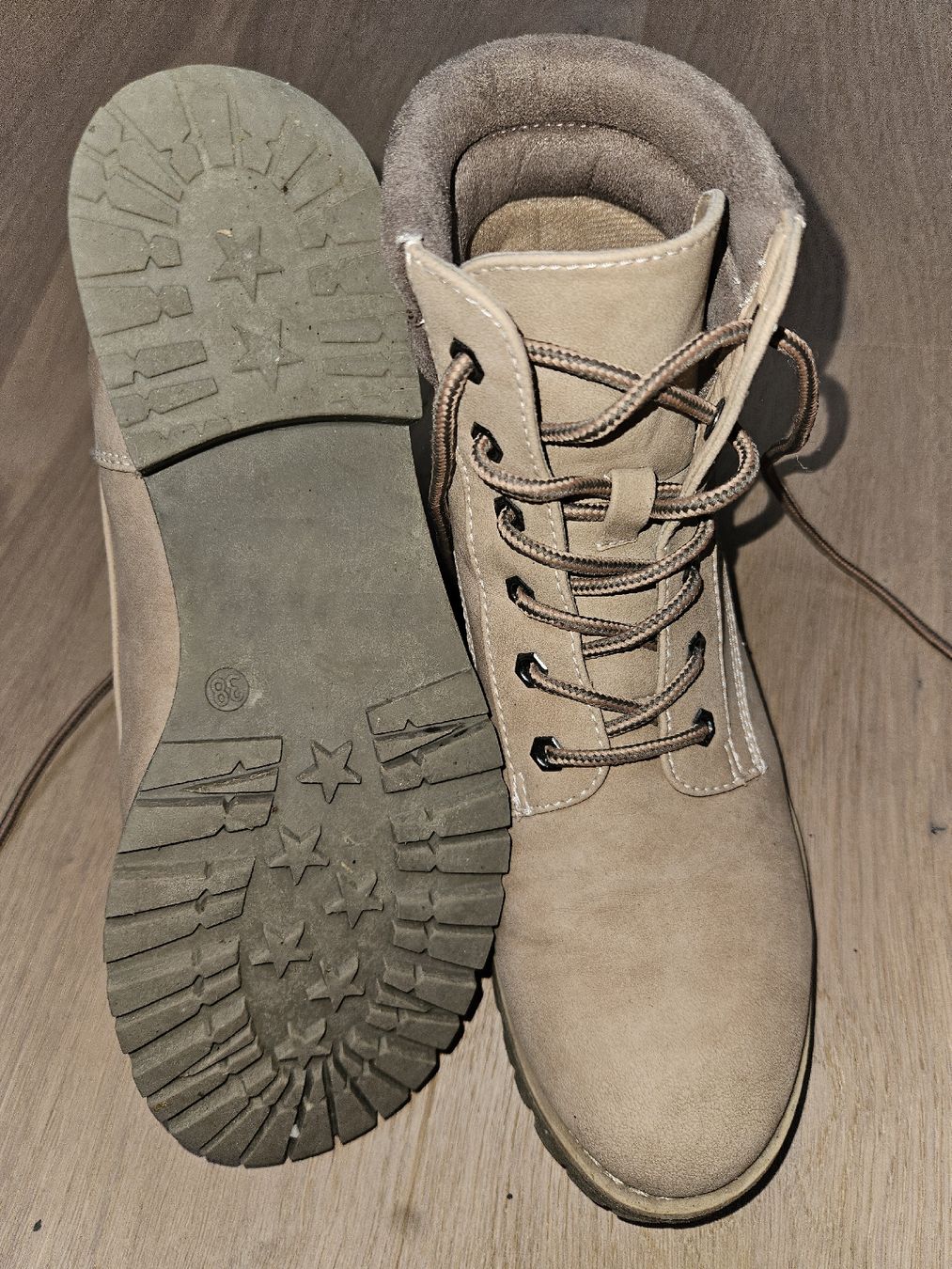 Scarpe da donna: Ladies Beige Ankle Boots, Grösse 38 – Usato da Appenzell venduto da Thename___ 2