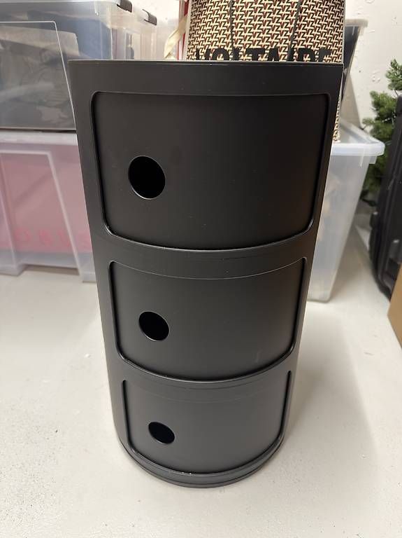 Tavoli: Kartell Tisch  – Usato da Uster venduto da jal_mh5z 1