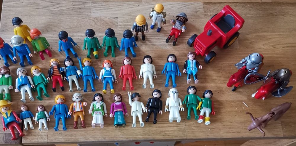 Alte Playmobil Figuren mit Ritter usw. | Kaufen auf Ricardo