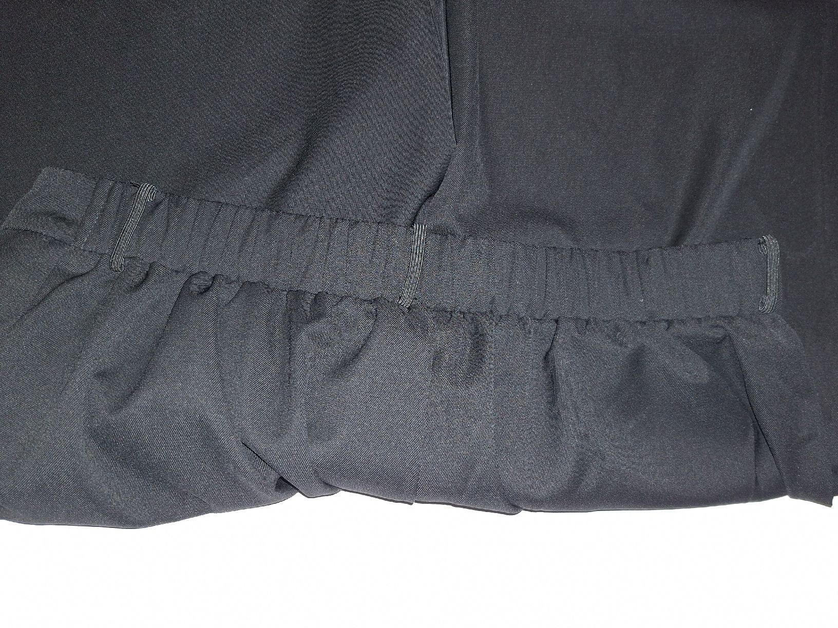 Pantaloni: Pantalon ample noir, taille 46 – Usato da Lausanne venduto da Cassandra11 1