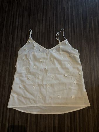 Weisses Sommer Top mit Blumenmuster