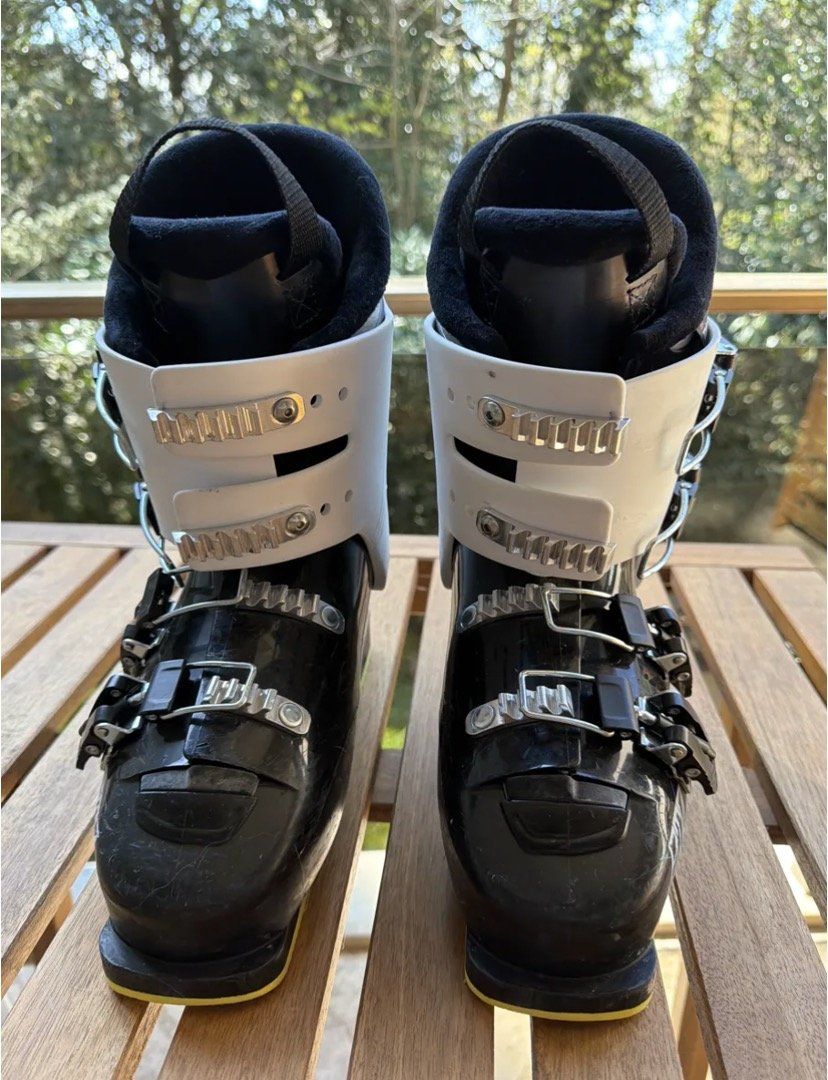 Atomic Scarpe per ragazzi: Chaussures ski junior Atomic Waymaker JR4 | P.25/25.5 – Usato da Lausanne venduto da phi_7pnb 2