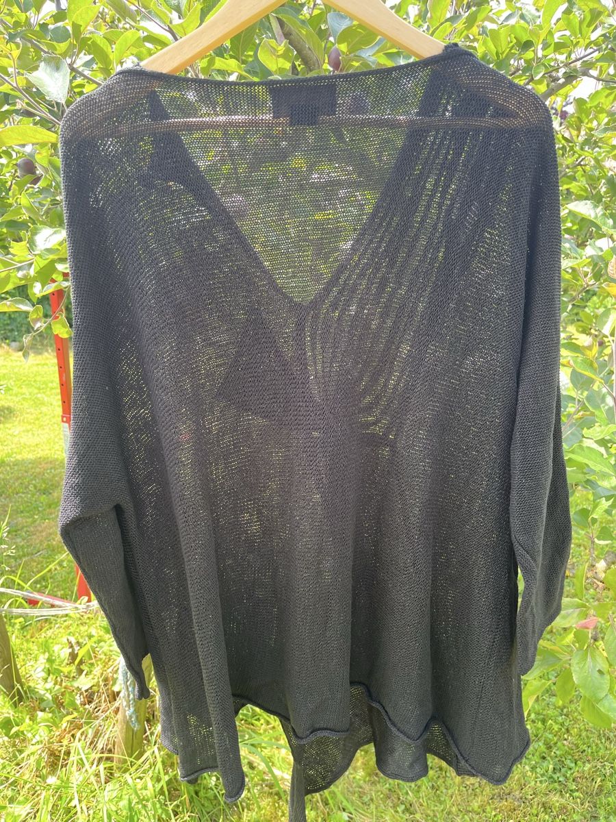 Pullover & Sweatshirts: ZUZA BART Leinen Pulli Pullover schwarz  – Gebraucht aus Heerbrugg von sputnik09 2
