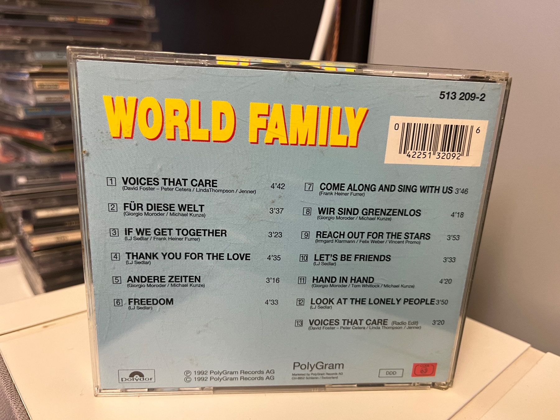 CDs: World Family - HA11B – Gebraucht aus Küsnacht ZH von swisssales.net 1