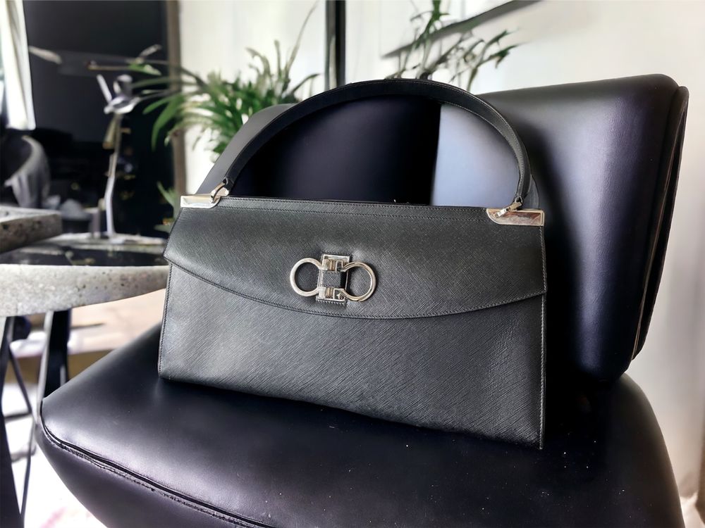 Luxus Designer Tasche Gebraucht Fotos
