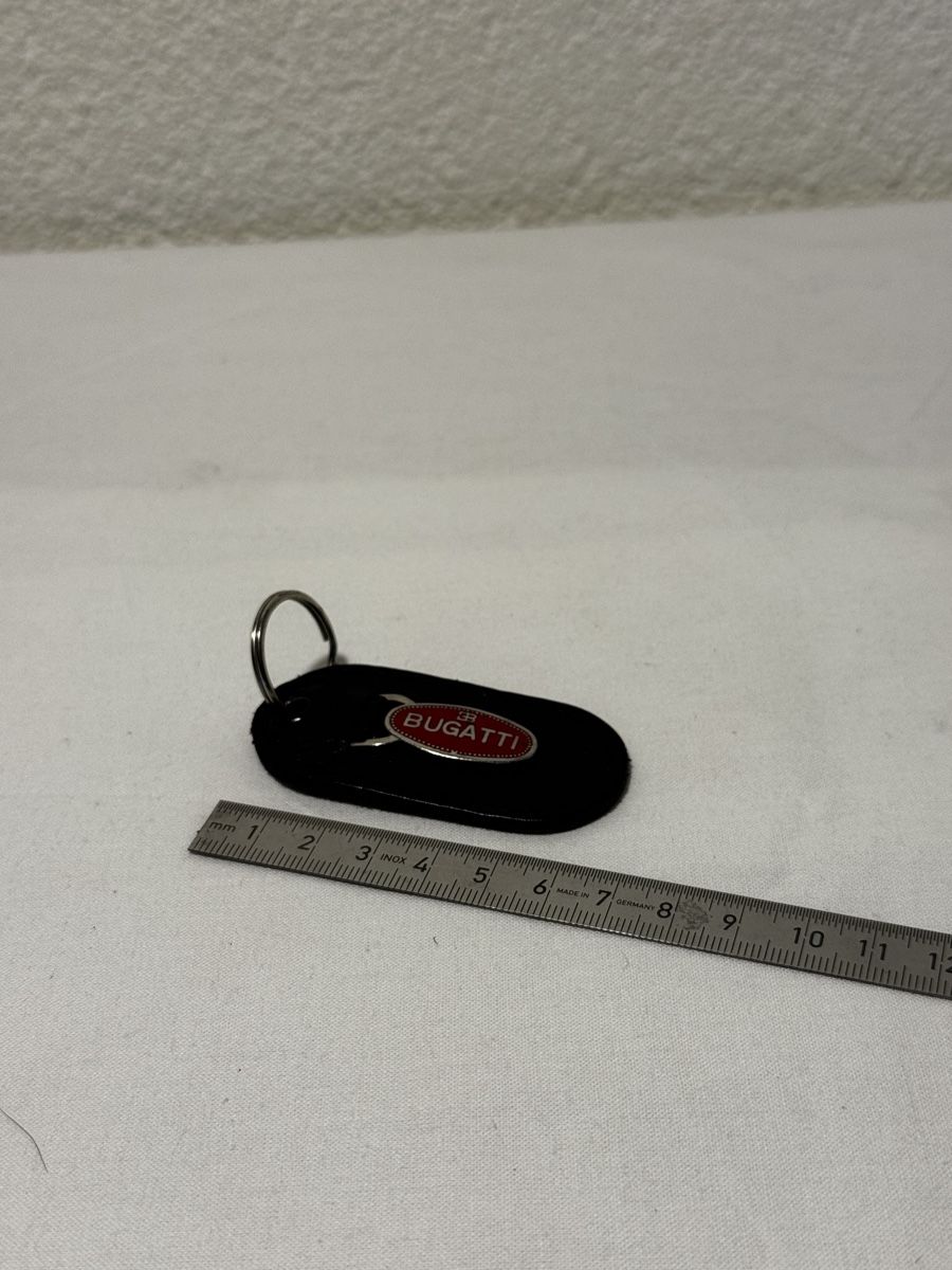 Schlüsselanhänger & - bänder: Bugatti Schlüsselanhänger – Gebraucht aus Stüsslingen von leo_nzh6 2