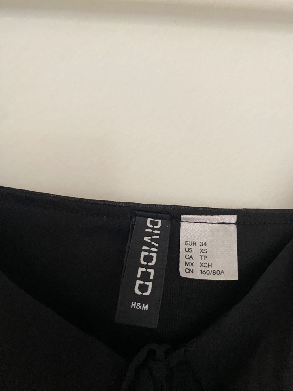 H&M Vestiti: mini Kleid von H&M (Grösse 34) – Nuovo (secondo la descrizione) da Basel venduto da vul_ws96 2