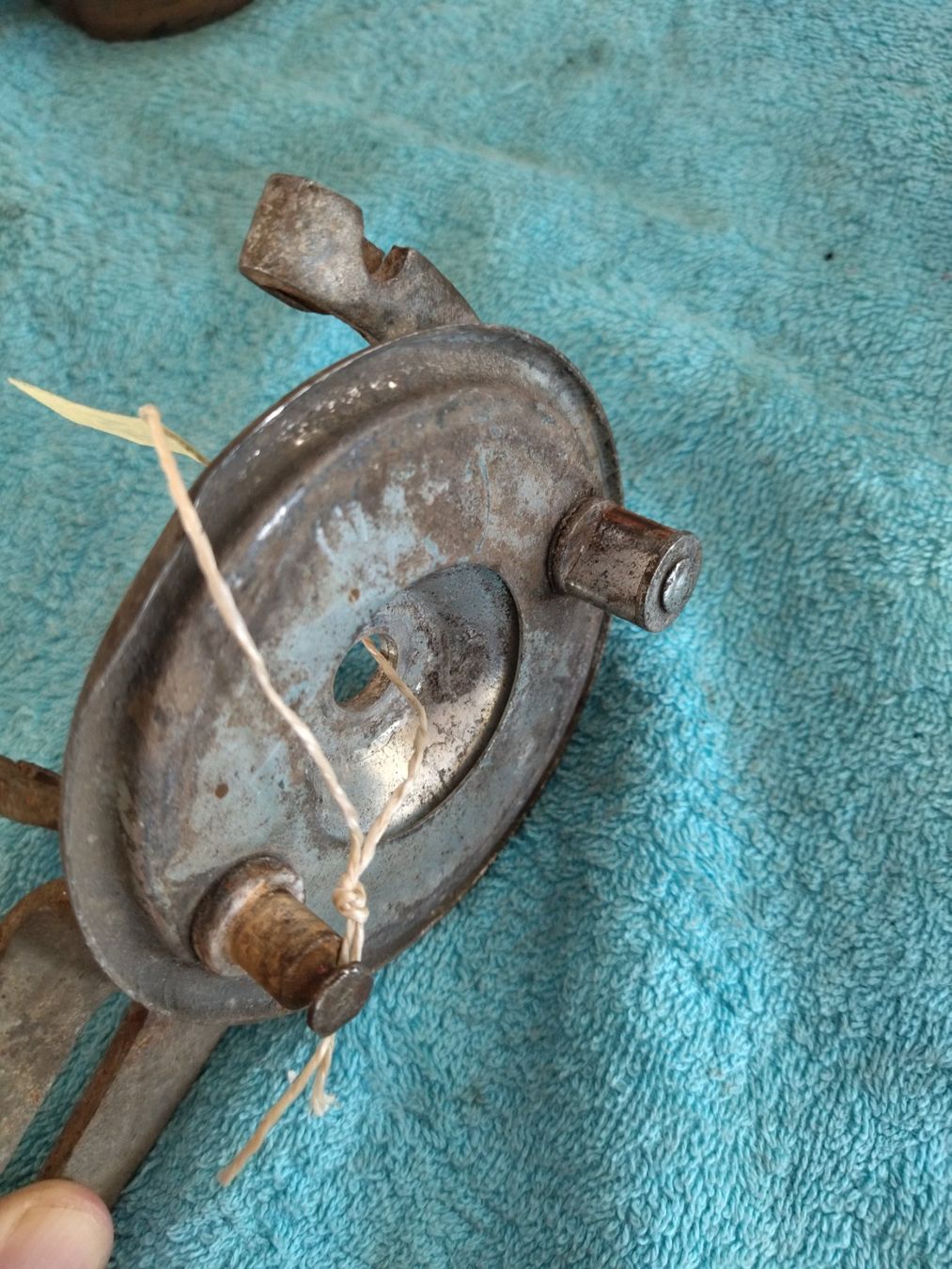 Sachs Parti ricambio per ciclomotori: Sachs Hercules Bremsankerplatte  D 90mm – Usato da Fahrni b. Thun venduto da Bergers_occasionen 2