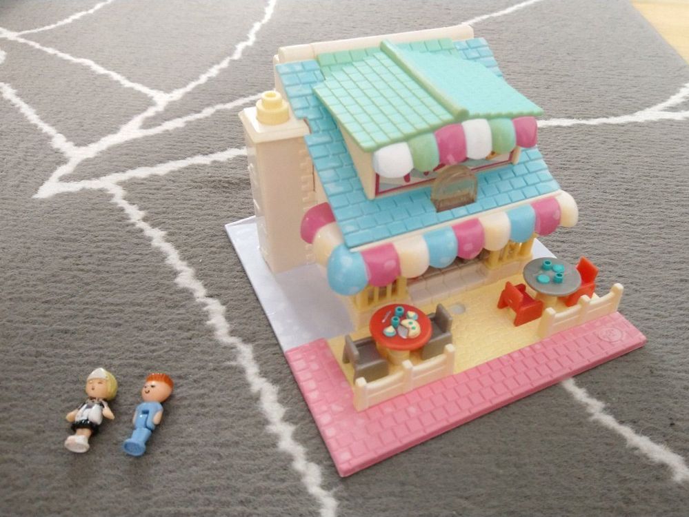 JOUET GRAND HOTEL DE POLLY POCKET + 2 POUPEES INCLUS BOITE NEUVE IDEE CADEAU eBa
