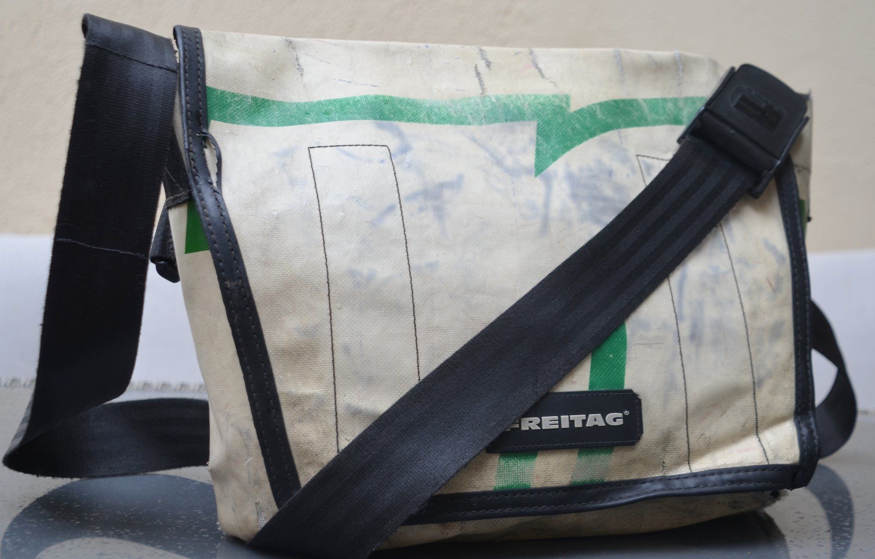 Freitag Borse: Tasche / Sac Freitag – Usato da Collonges venduto da Auganien 4
