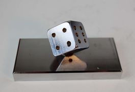 Würfelobjekt / Briefbeschwerer Paperwight verchromtes Metall