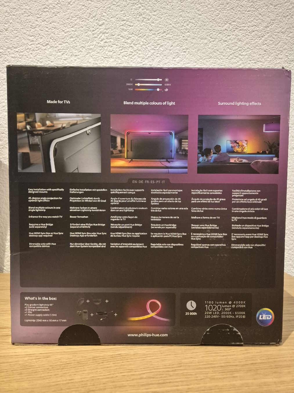 Philips Guirlandes lumineuses: Philips Hue Lightstrip original verpackt – Neuf avec emballage d'origine à Ruggell par nya_8qwj 1