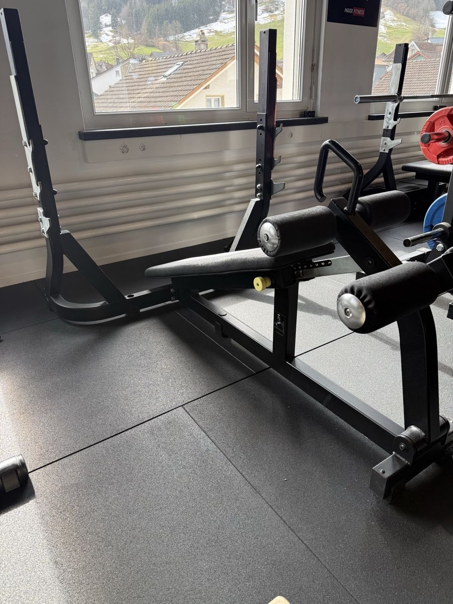 Technogym Hometrainer: Decline Benchpress Technogym – Gebraucht aus Teufen AR von mar_jgd6