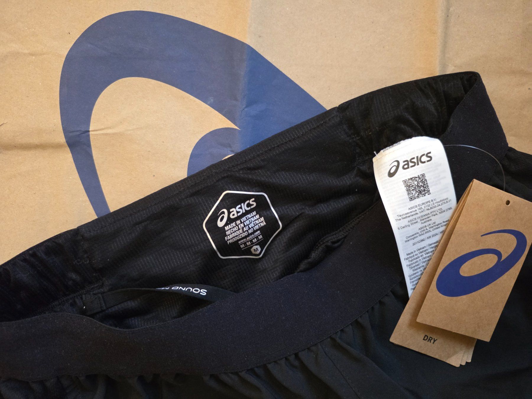Asics Pantaloni: ASICS Running Shorts (M) – Nuovo e nell'imballaggio originale da Genève venduto da tacoma08 4