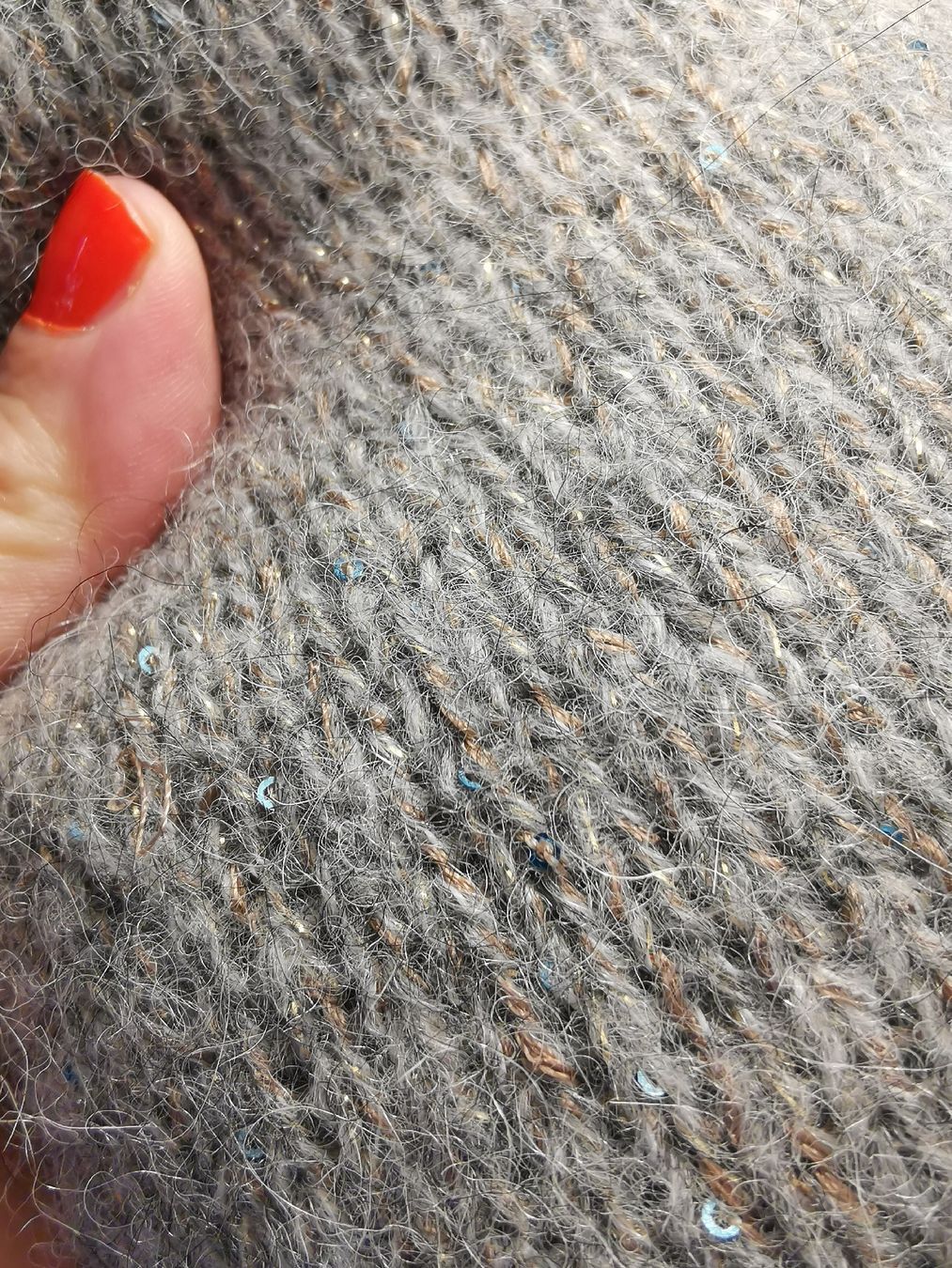 Pullover & Sweatshirts: Laurel hochwertiger Winterpulli, neuwertig – Neu (gemäss Beschreibung) aus Uerikon von pink_flamingo 1