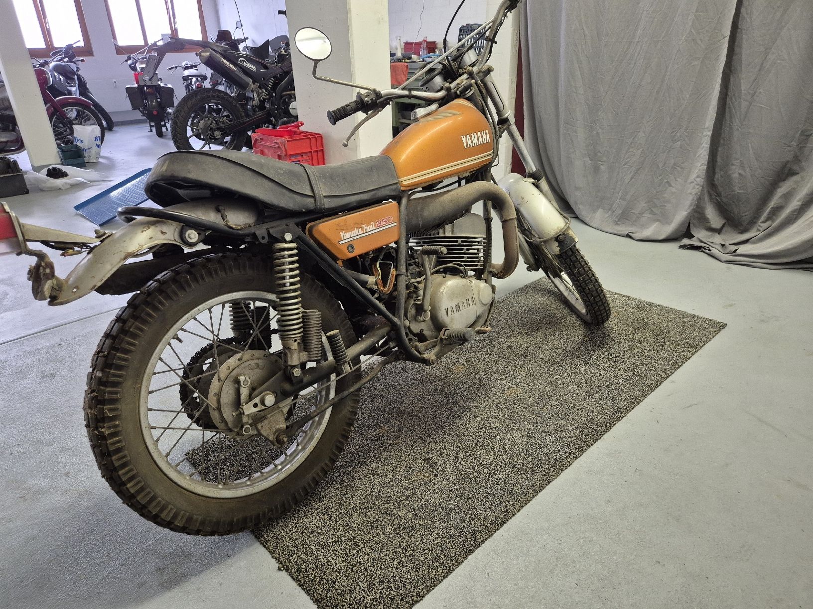Strada: Yamaha Trail DT 250 – Difettoso da Wynau venduto da Bastel87 3