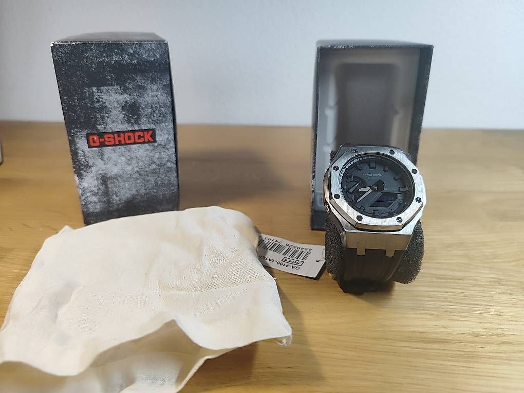 Casio Orologi: CasiOak Mod - Montre Casio G-Shock GA-2100 Custom Noir – Nuovo e nell'imballaggio originale da Vétroz venduto da mrcl01