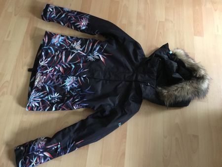 Tolle Skijacke von Roxy Gr. 170 / 176