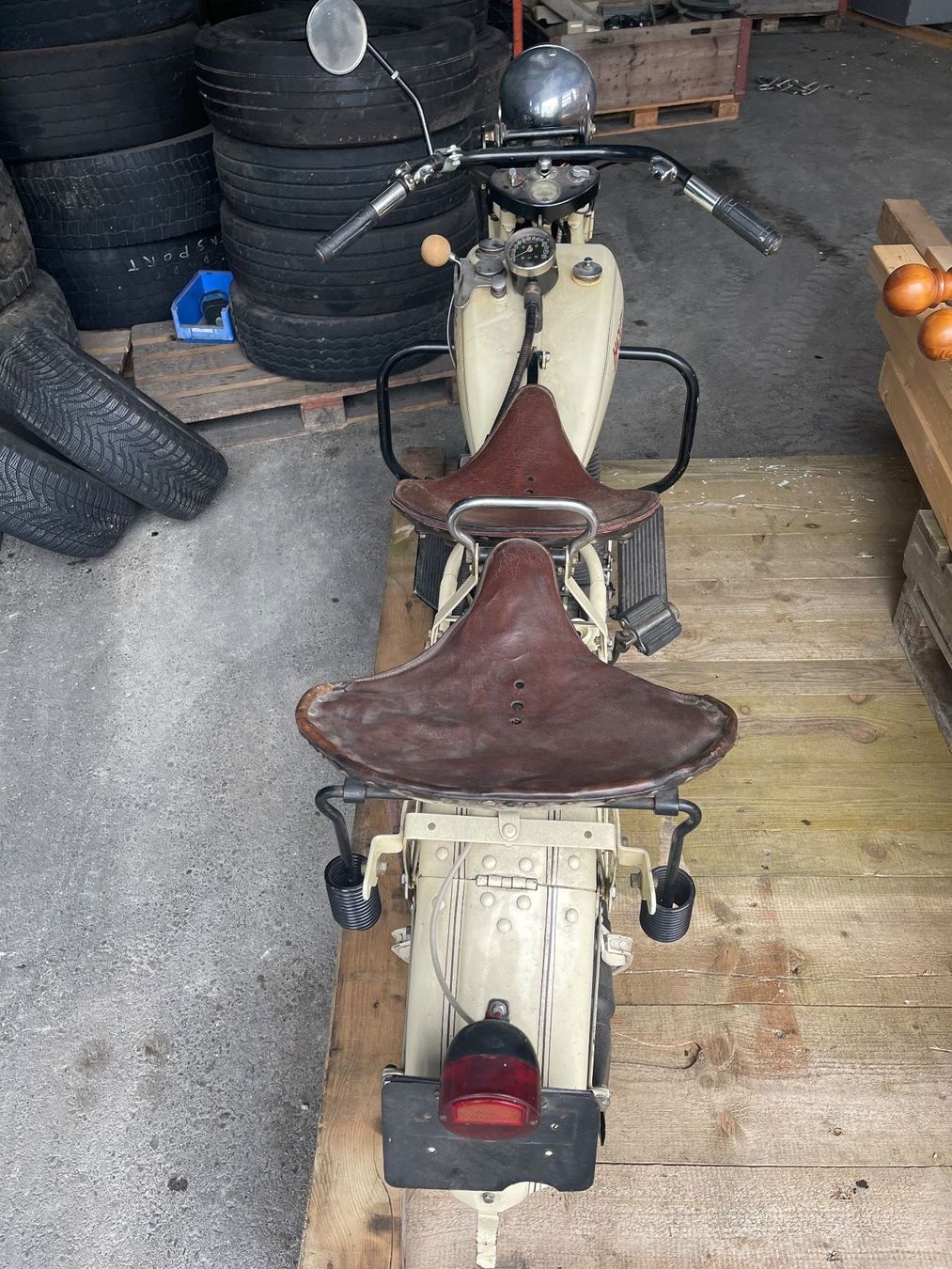 Harley-Davidson Strada: Harley Davidson 1946 in Original Zustand – Usato da Olten venduto da D.Edelmann_GmbH 3