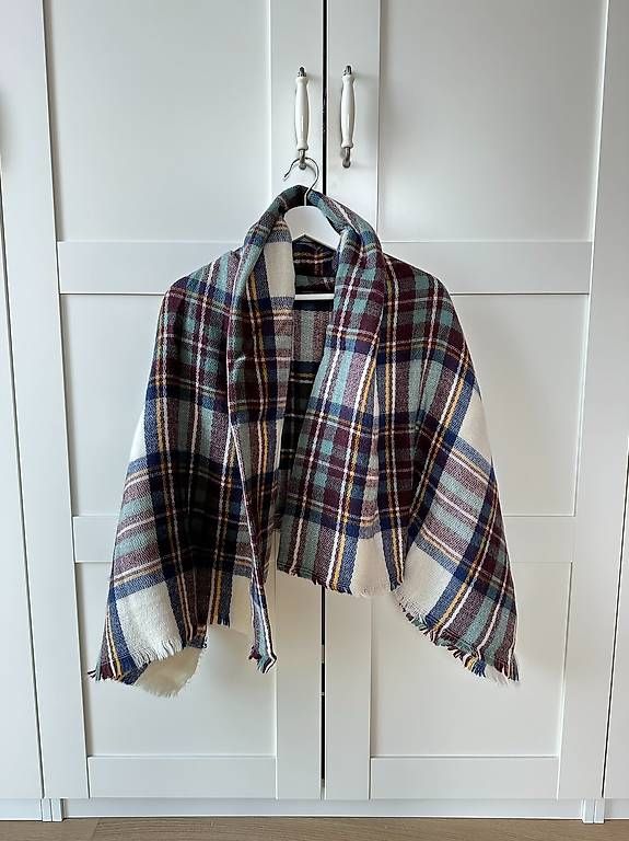 Foulard & Sciarpe: Zara Schal 2 – Usato da St. Gallen venduto da Sabrinaaa 2