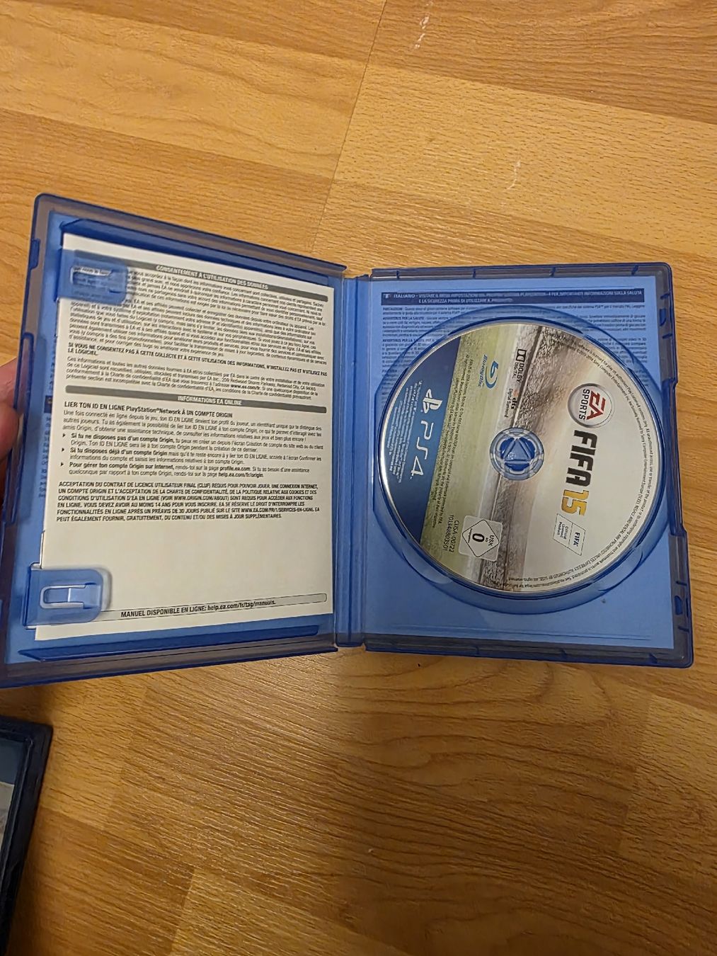 Sony Giochi: PS4 Spiel FIFA 15 gebraucht – Usato da Wolfhausen venduto da FreazzyCH 1