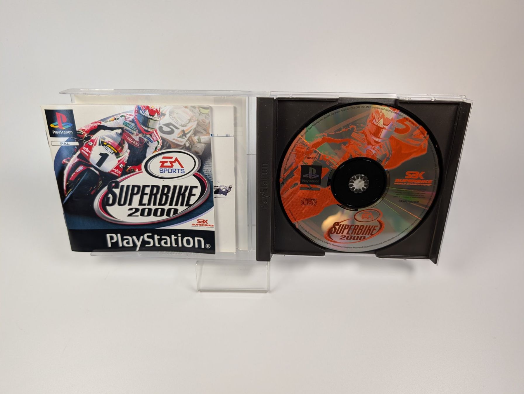 Sony Giochi: Superbike 2000 - Playstation - PS1 – Usato da Ostermundigen venduto da TradeLab 1