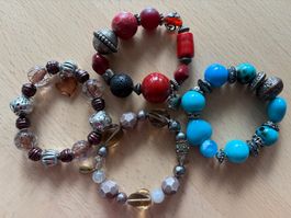 Modische Armbänder für Damen
