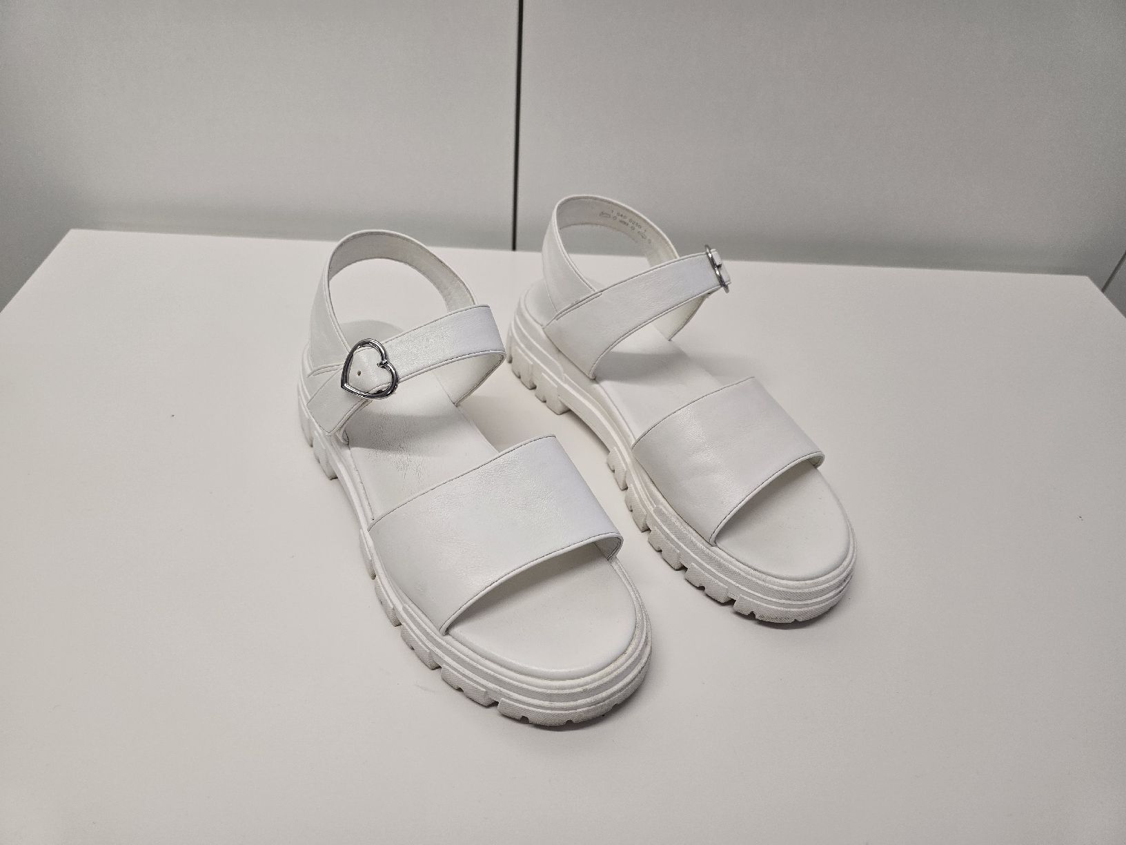 Graceland Scarpe per ragazze: Graceland Sandalen Gr.37 – Usato da St. Gallen venduto da CAPYCORP