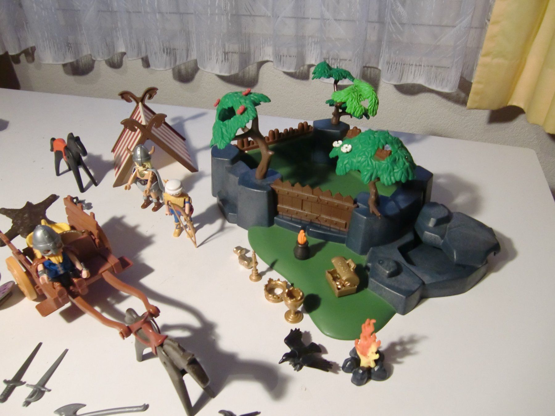 Playmobil Giocattoli: Playmobil Konvolut Wikinger Lager + Wikinger Bastion – Usato da Arbon venduto da magenta10 1