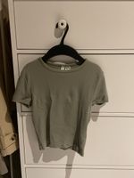 Damens T-Shirt H&M Divided grün Grösse S guter Zustand