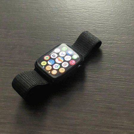 Apple Smartwatch: AppleWatch  SE (GPS) 2.Generation – D'occasion à Luzern par Bolaf 2