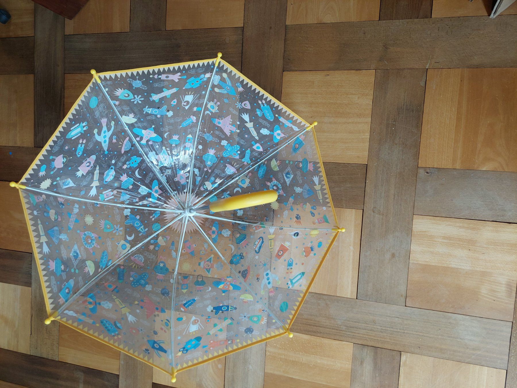 Altro per bambini: Regenschirm Weltraum – Usato da Beckenried venduto da Havacola 4