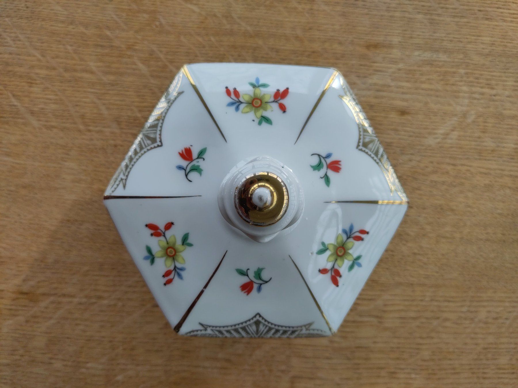 Tutte le decorazioni: Porzellan Dose – Usato da Balsthal venduto da oli74 2