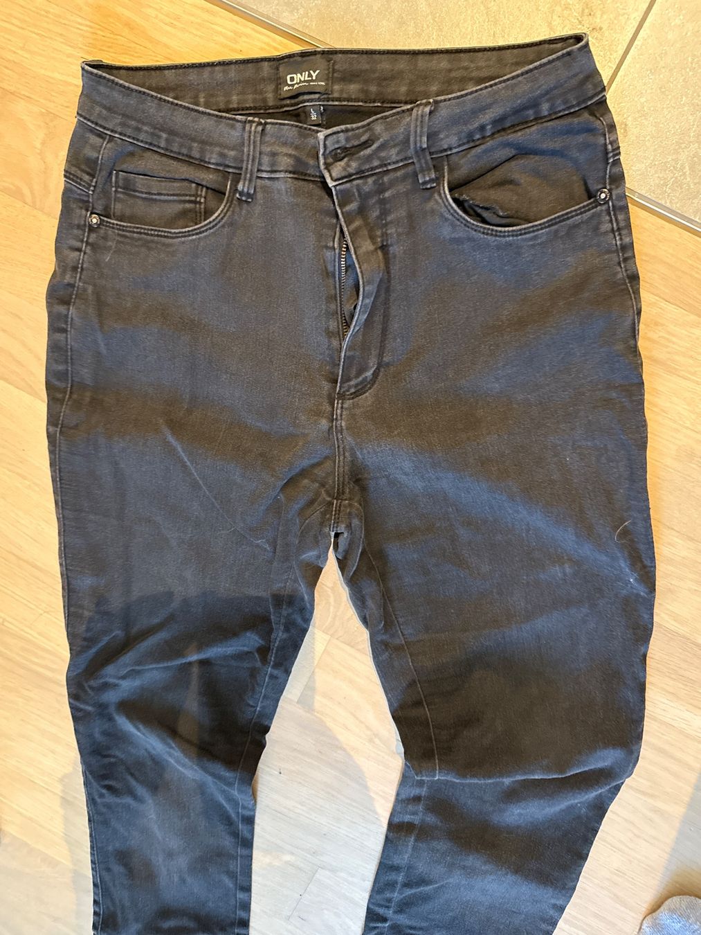 Only Jeans: ONLY- Highwaist Damen Jeans – Usato da Amriswil venduto da used2use 1