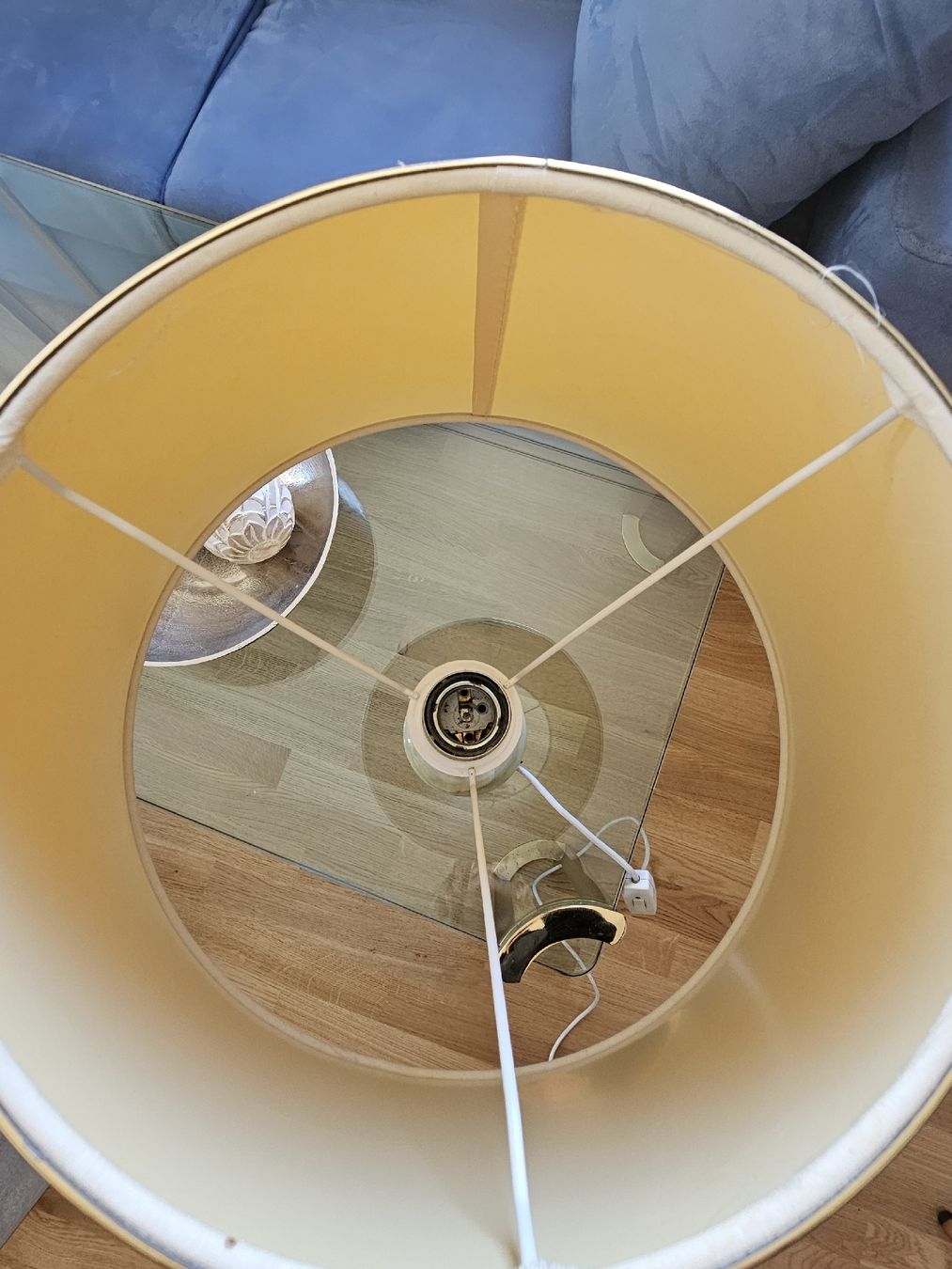 Lampade: Tischlampe mit Alabaster-Fuss – Usato da Uster venduto da sim_g6sb 2