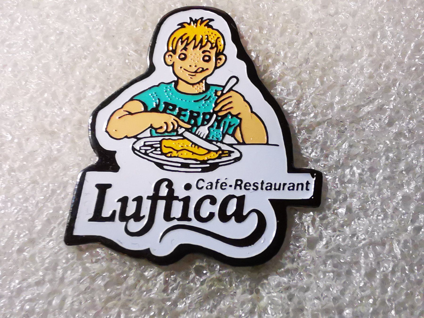 Placchette & Badge: Ansteckpin 103: Restaurant Luftica – Usato da Oppligen venduto da Pin-Fall-Shop