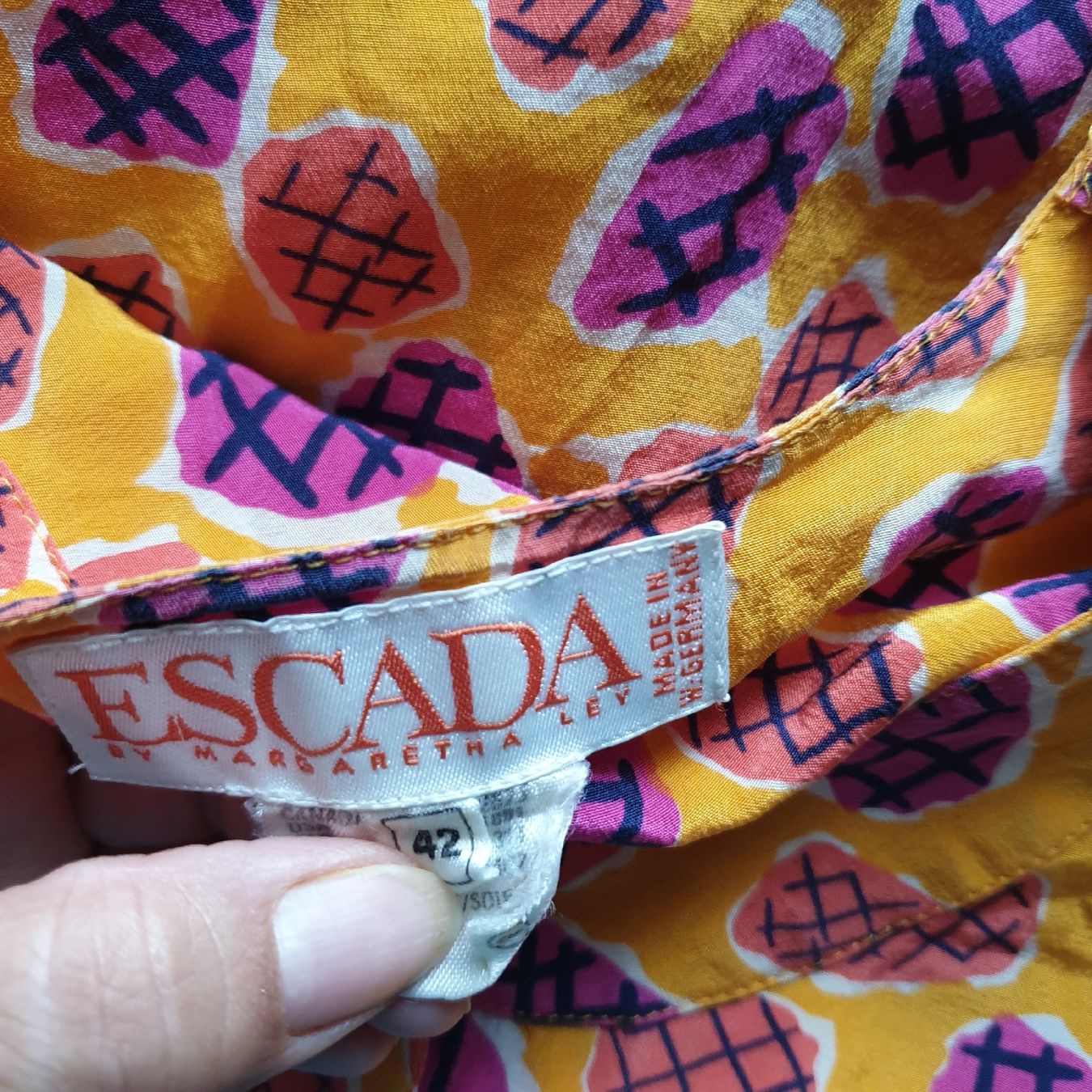 Escada Camicette: Escada Vintage Seidenbluse Gr. 42 – Usato da Frenkendorf venduto da Moon111 3