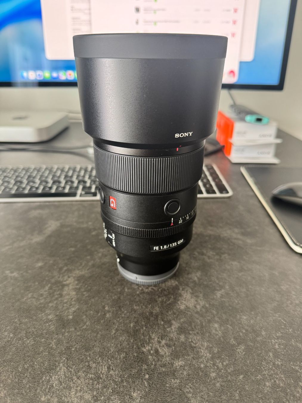 Sony Obiettivi: Sony 135 1.8 GM Objektiv mit UV Filter – Usato da Winterthur venduto da J-Keller87