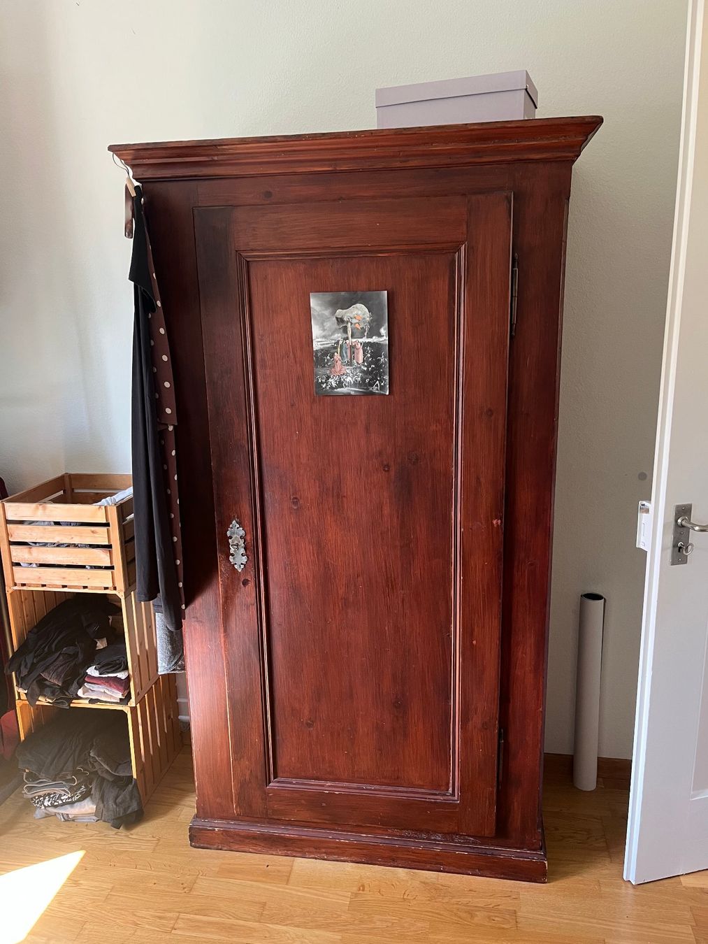 Armadi: Antiker Holzschrank – Usato da Winterthur venduto da n_l_h