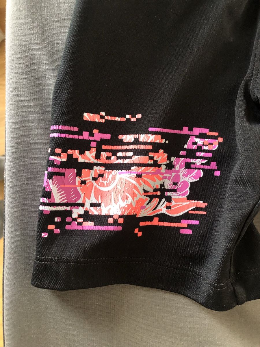 Nike Lotti di vestiti: Fussballdress – Usato da Solothurn venduto da galinka 5