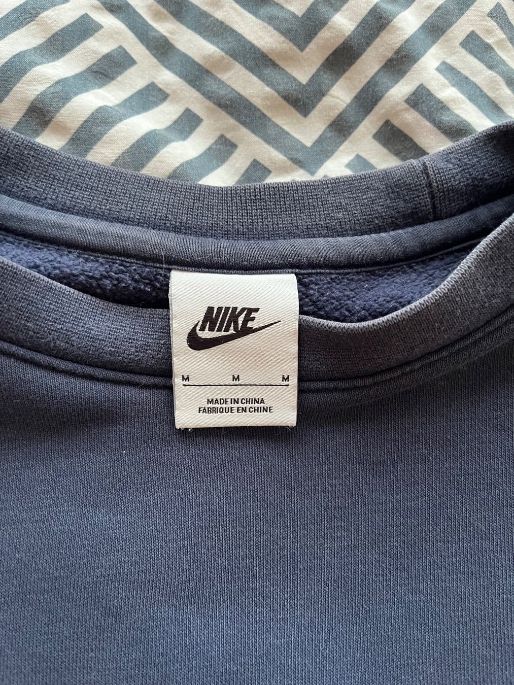 Nike Maglioni & Felpe: Pull Nike bleu foncé – Usato da Genève venduto da njia 1