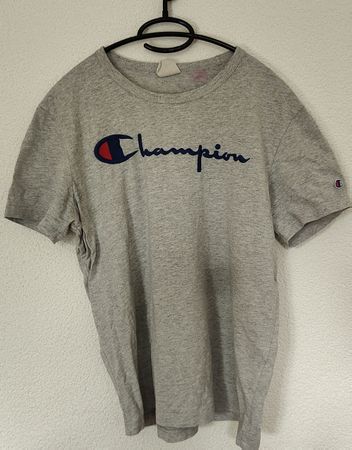 Champion T-Shirt grau mit Logoprint akzeptabler Zustand