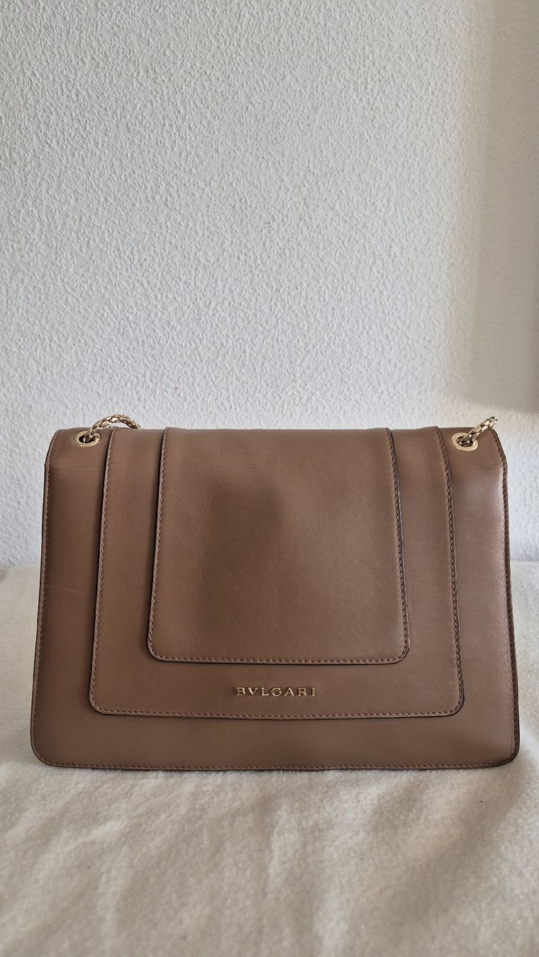 Bulgari Taschen für Damen: Die mittelgroßSe Serpenti Forever Schultertasche Leder – Gebraucht aus Glattpark(Opfikon) von bar_p2wj 2