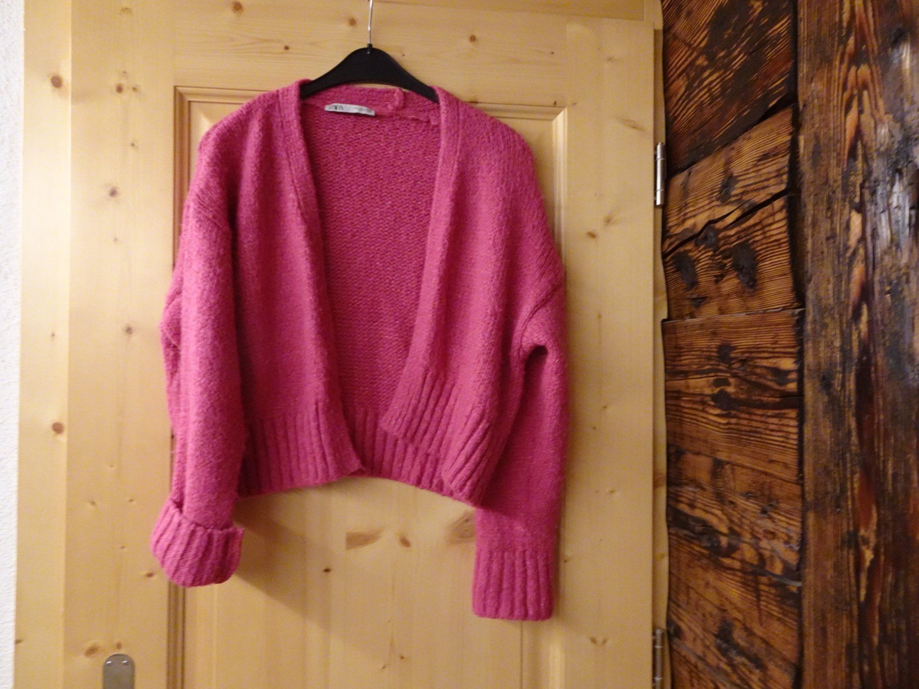 Zara Giacche: Pinke Strickjacke von Zara Gr. S - 260511 – Usato da Küssnacht am Rigi venduto da Good4Deckeli
