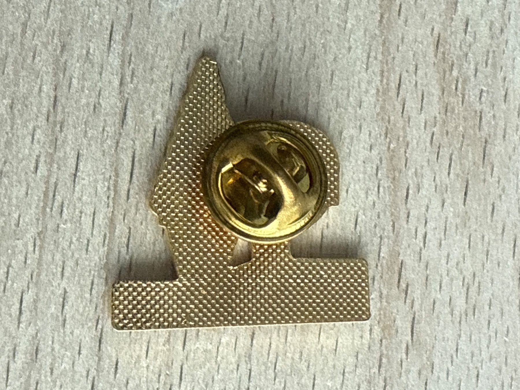 Plaquettes & Badges: Pin  Eiscreme BARROIS VITTEL – D'occasion à Glattbrugg par Schweigmatt 1