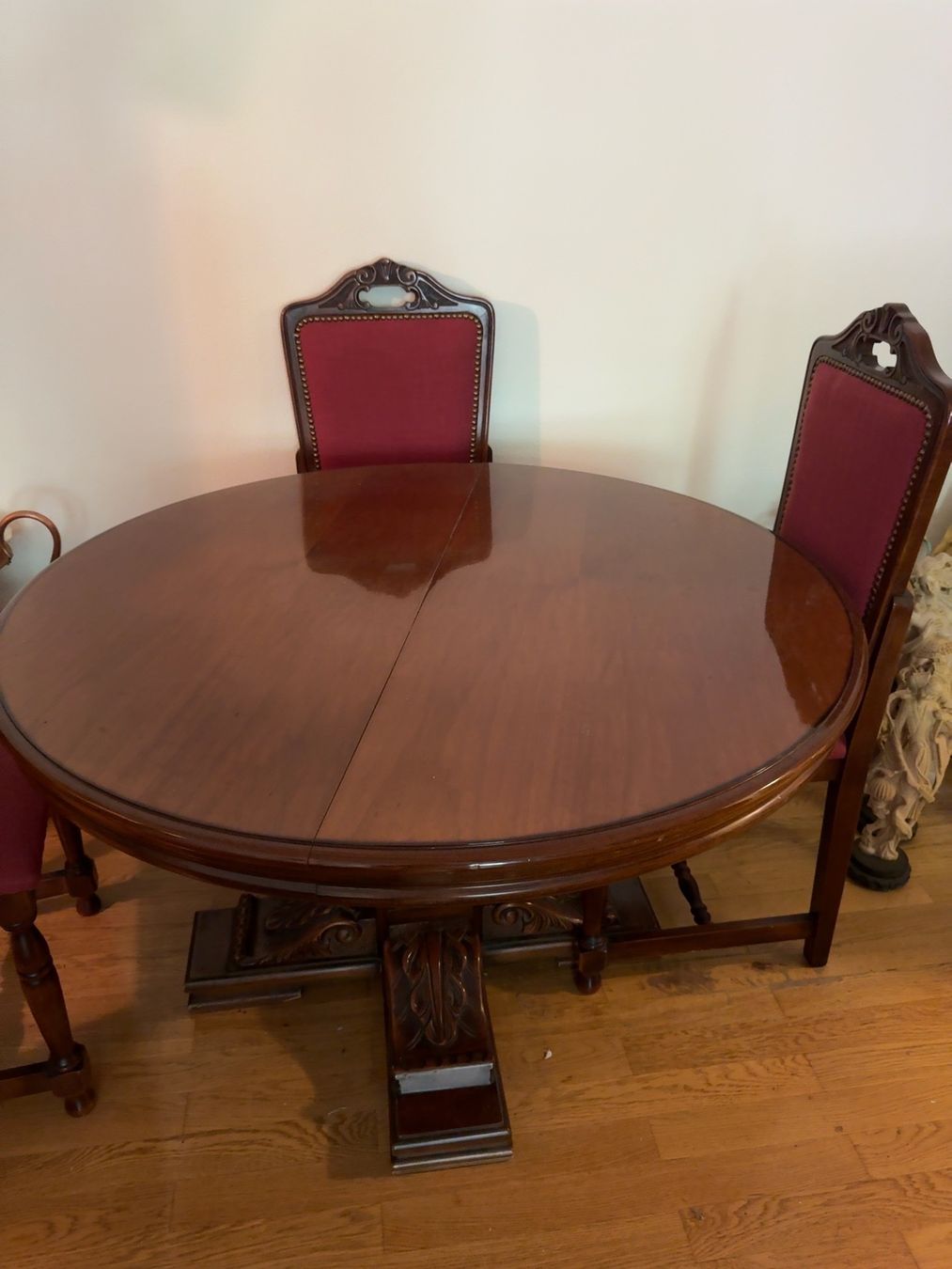 Tables: Table ronde extensible + 4 chaises – D'occasion à Vernier par mar_ybd8 3