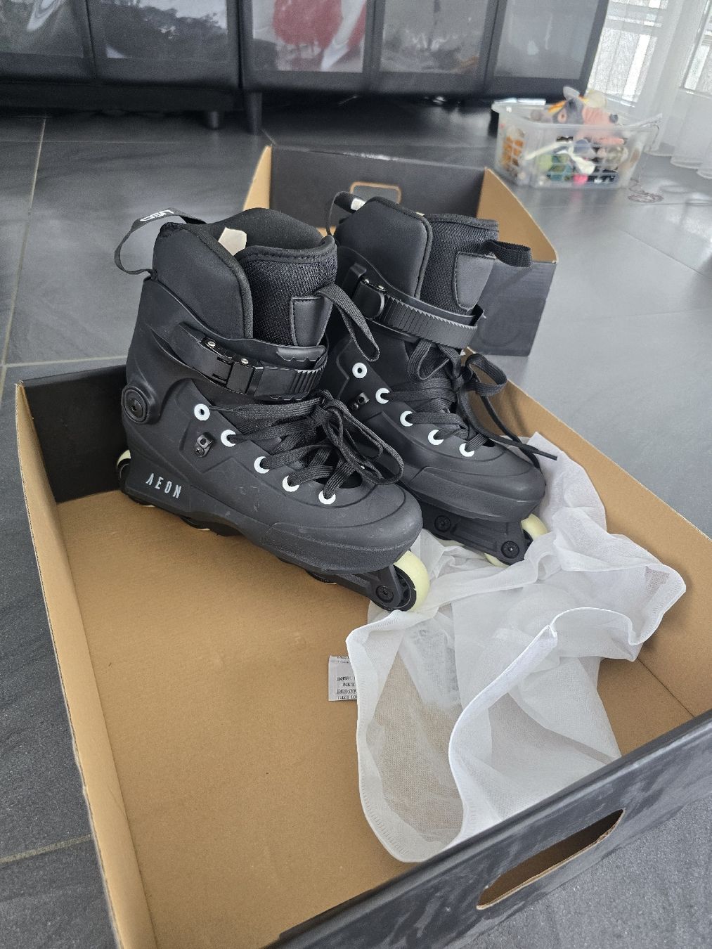 Pattini in linea & Pattini a rotelle: USD Aeon Basic 60 Aggressive Skates, Grösse 39-40, Schwarz – Nuovo (secondo la descrizione) da Rothrist venduto da mia_vl8k 6