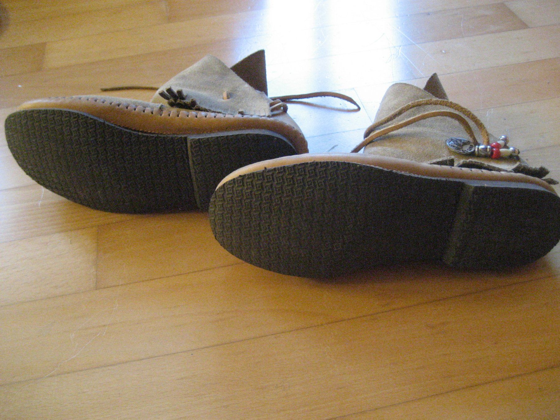 Chaussures femmes: Wildlederboots mit Verzierung – Neuf (Voir description) à Unterengstringen par Olifant4 3