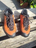 Lowa Wanderschuhe orange Grösse 42.5 EU mit Vibram Sohle